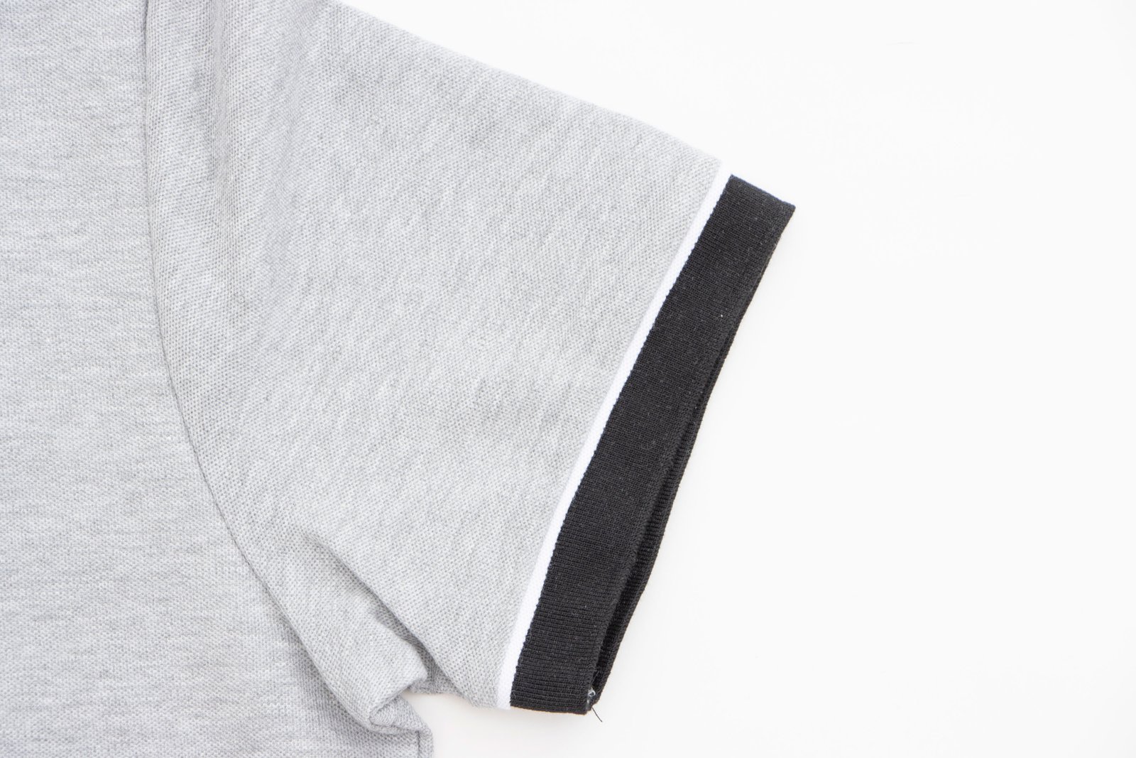 Camiseta polo color plomo